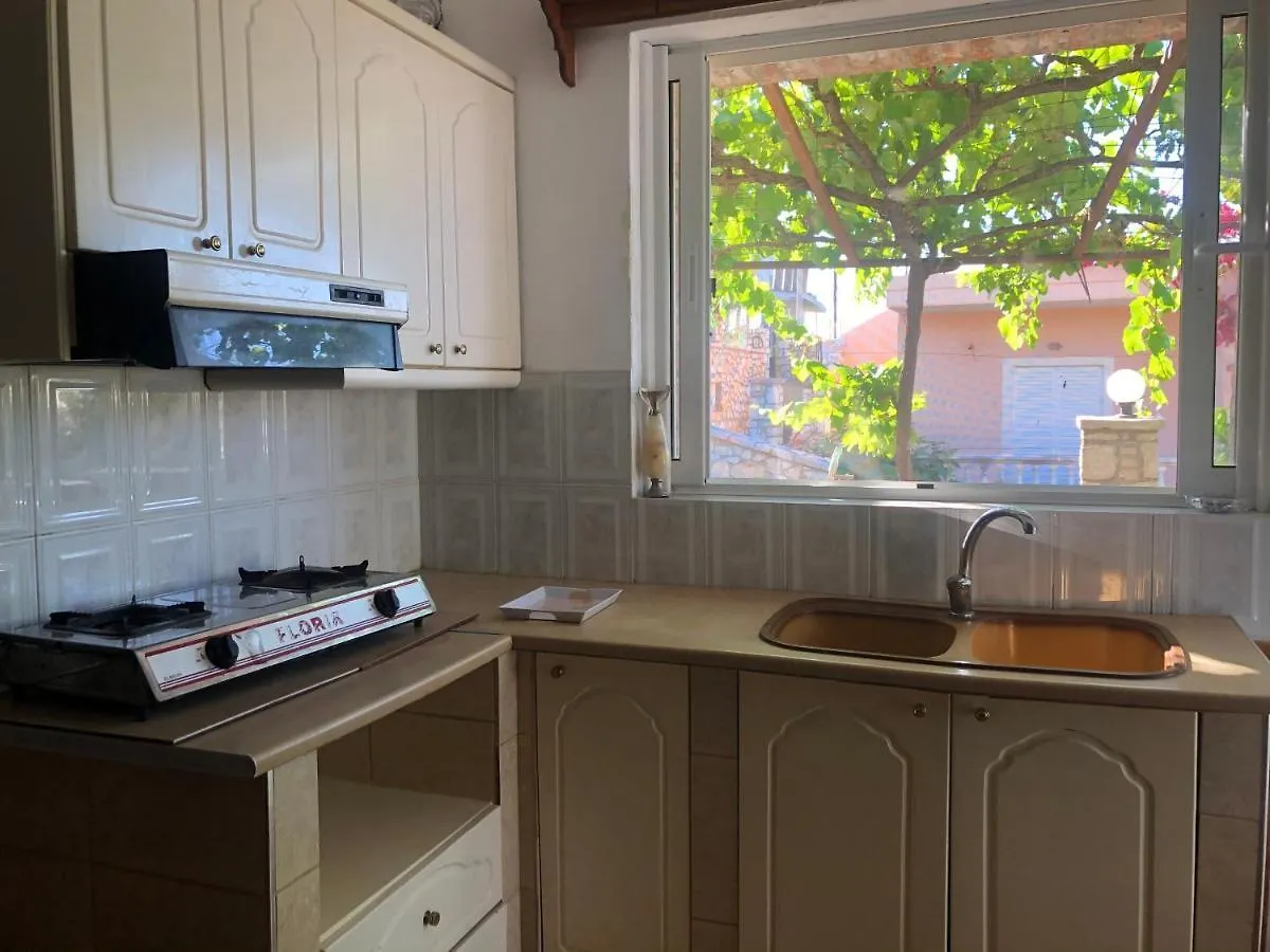 Kosta Baci Apartaments Ksamil Albania