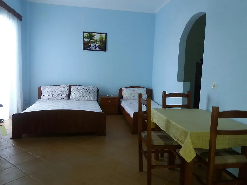 شقة كساميل Kosta Baci Apartaments ألبانيا